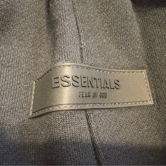 FEAR OF GOD ESSENTIALS
Black Drawstring Sweatpants - Picture 5 of 8